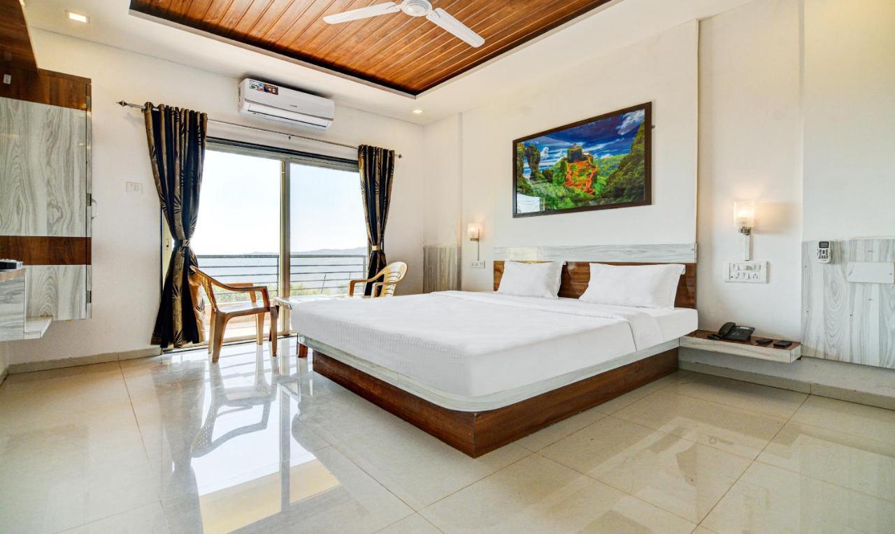 Aditya Hill View Inn Mahābaleshwar Exteriér fotografie